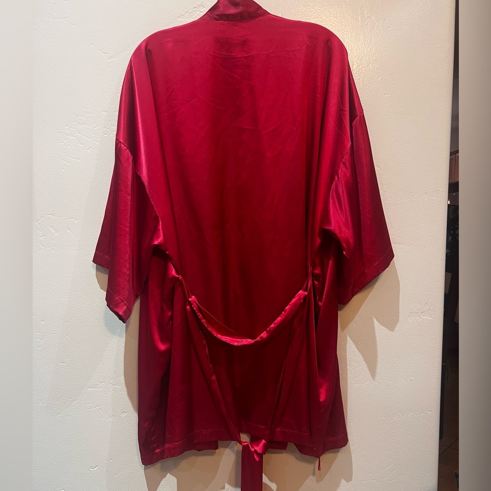 Victoria Secret Short Robe/Kimono - Picture 3 of 5